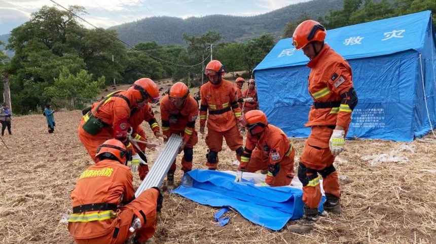 Κίνα: Τρεις νεκροί και 27 τραυματίες από τον σεισμό στη Γιουνάν