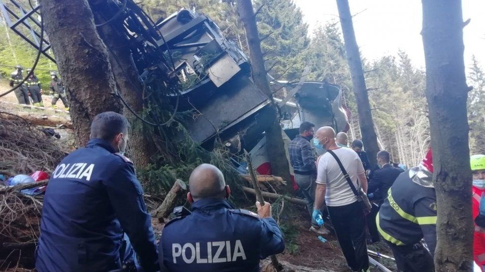 Τραγωδία στην Ιταλία: Κατέληξε ένα από τα παιδιά που νοσηλευόταν – Στους 14 οι νεκροί μετά την πτώση τελεφερίκ