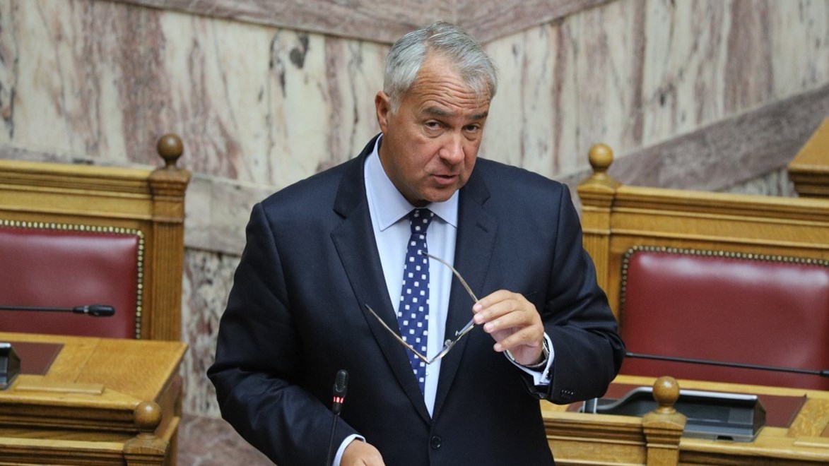 Βουλή: “Τροπολογία – μπλόκο” από το υπουργείο Εσωτερικών για την επιστροφή της Χρυσής Αυγής στην πολιτική