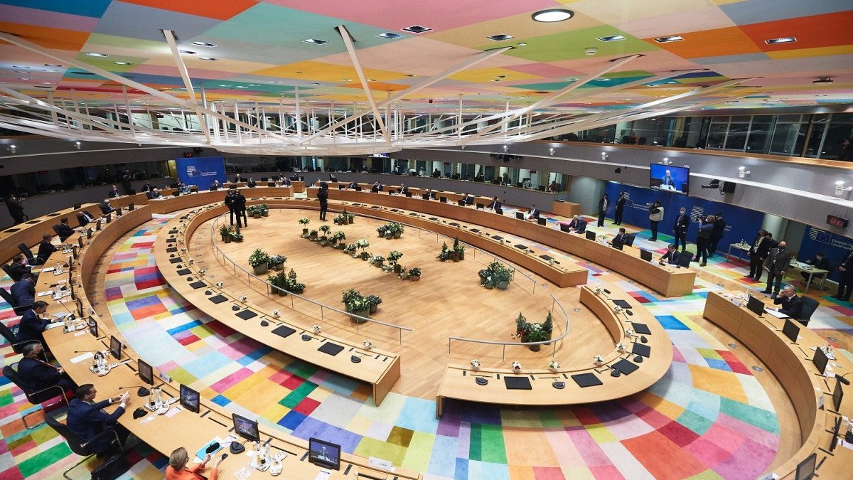 Σύνοδος Κορυφής: Οι “27” κλείνουν τον εναέριο χώρο της Ευρώπης για τη Λευκορωσία