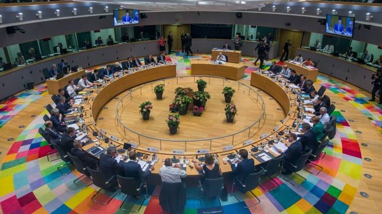 Ευρωπαϊκό Συμβούλιο: Καταδικάζουμε τις «προκλητικές και παράνομες ενέργειες της Ρωσίας»