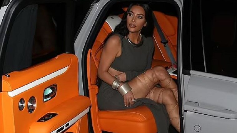 Κιμ Καρντάσιαν: Σέξι και όποιος αντέξει σε πάρτι γενεθλίων Βρετανού δισεκατομμυριούχου