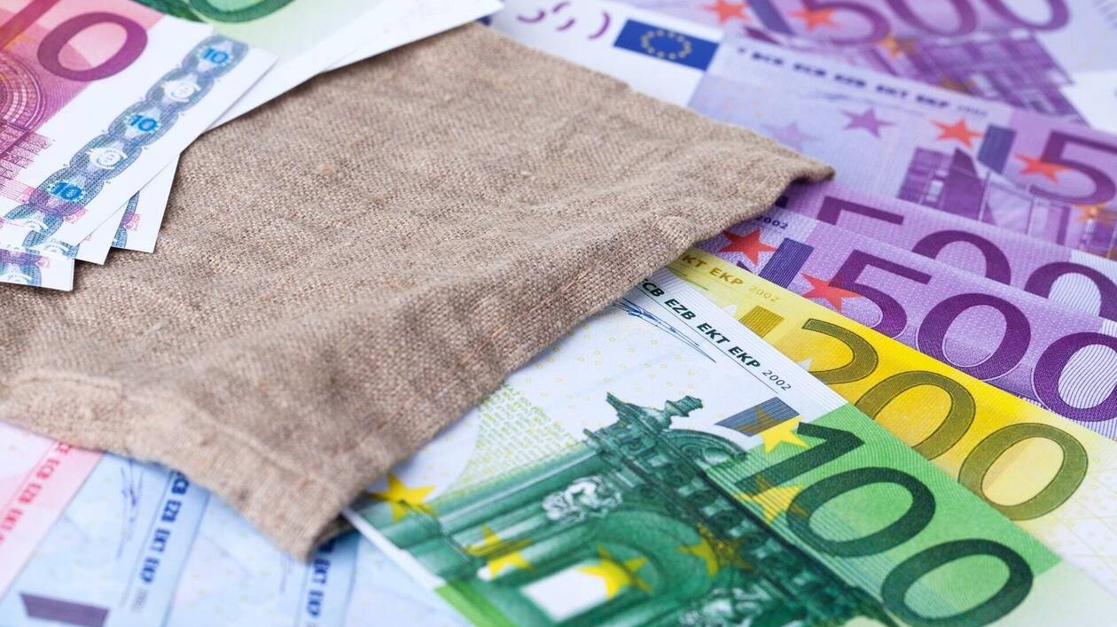 Συντάξεις Ιουνίου: Συνεχίζεται η πληρωμή τους – Σε ποιους καταβάλλονται σήμερα