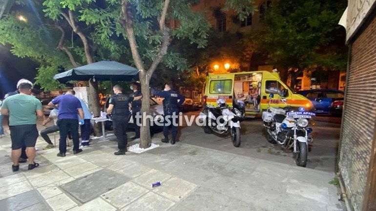 Θεσσαλονίκη: Αιματηρό επεισόδιο μεταξύ αλλοδαπών – Έβγαλαν μαχαίρια – ΦΩΤΟ – ΒΙΝΤΕΟ