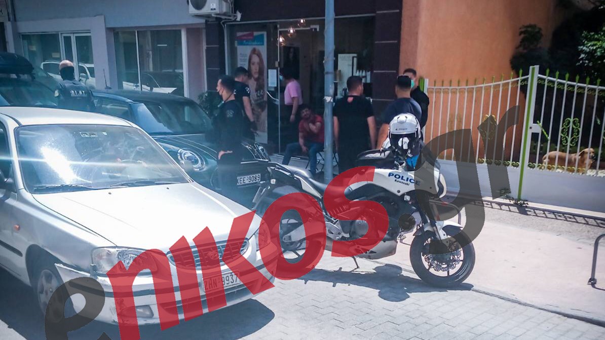 Τρόμος στη Μεταμόρφωση: Τον τραυμάτισε με μαχαίρι μέρα-μεσημέρι – ΦΩΤΟ αναγνώστη