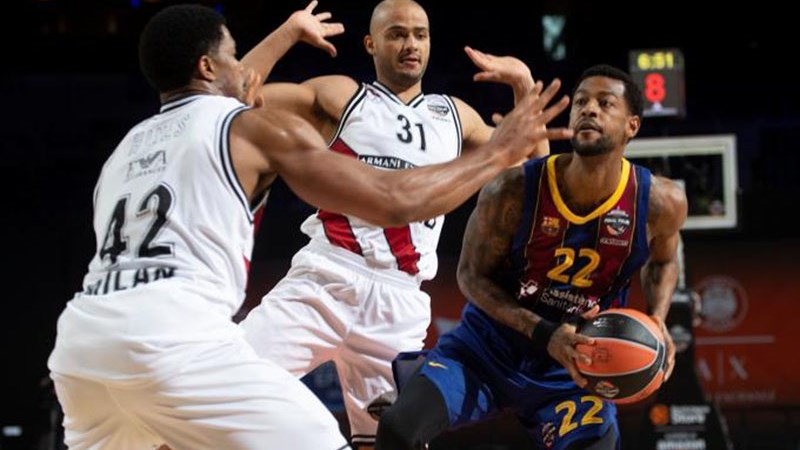 Euroleague: Με καλάθι του Χίγκινς μισό δεύτερο πριν τη λήξη η Μπαρτσελόνα στον τελικό