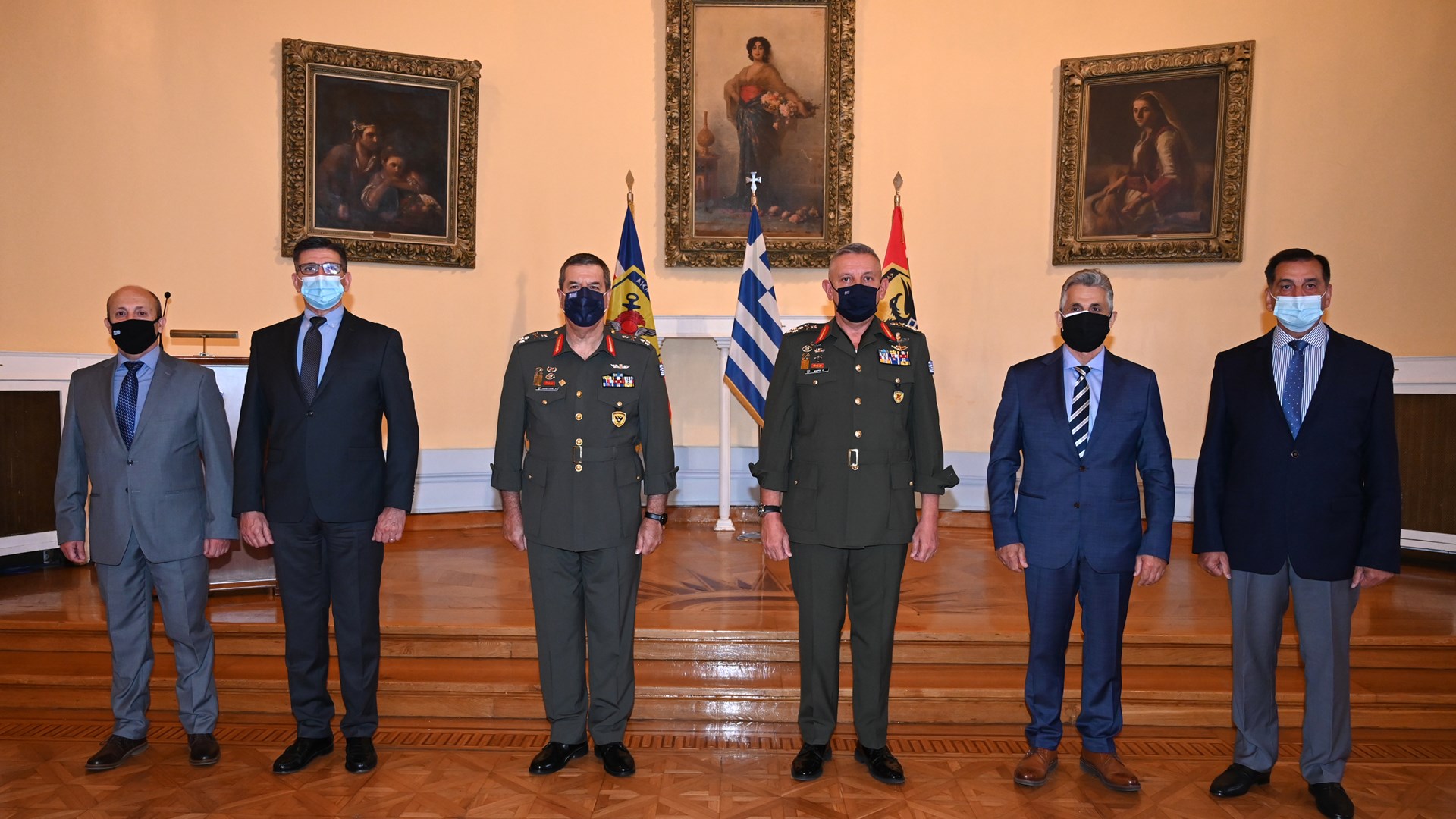 Οι Αρχηγοί ΓΕΕΘΑ και ΓΕΣ τίμησαν τους Αντιστράτηγους που αποστρατεύτηκαν