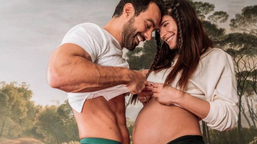 Σάκης Τανιμανίδης: Η τρυφερή ανάρτηση με τη φουσκωμένη κοιλίτσα της Χριστίνας Μπόμπα – ΦΩΤΟ