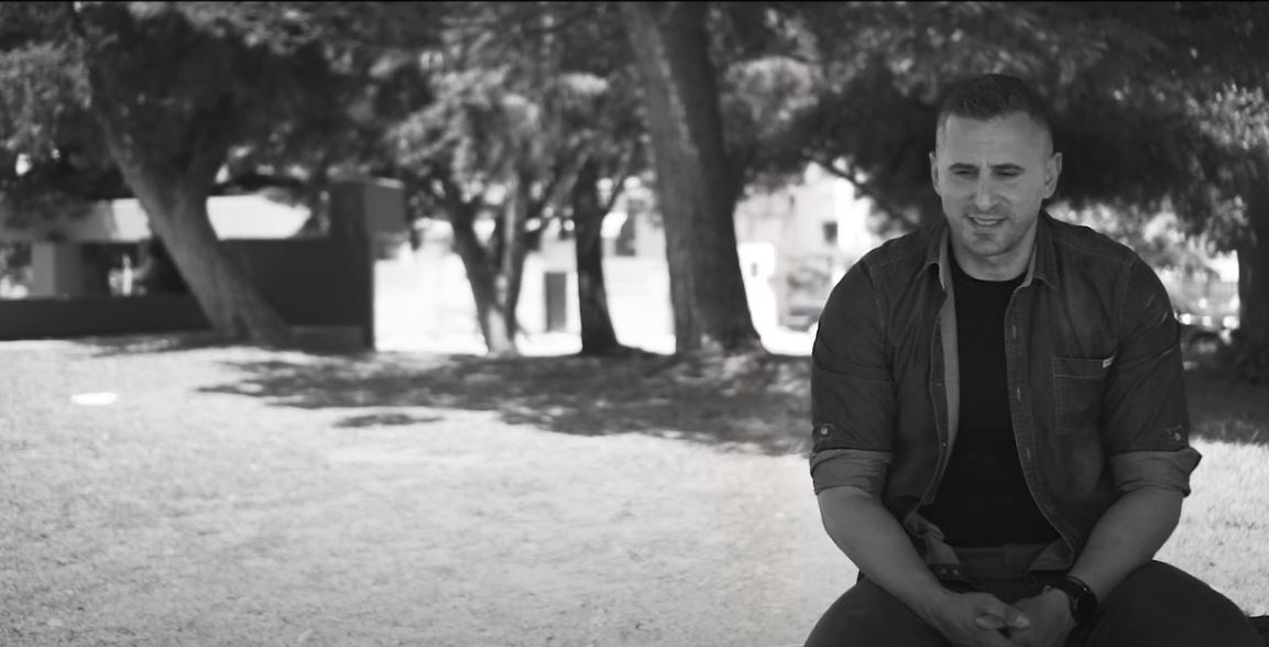 Γλυκά Νερά: Η συγκλονιστική μαρτυρία του αστυνομικού που πήρε αγκαλιά το μωρό – Πώς περιγράφει τη σκηνή του εγκλήματος