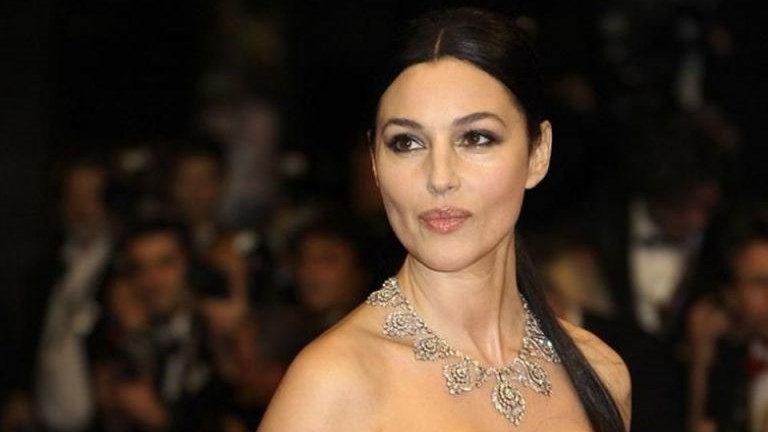 Μόνικα Μπελούτσι: Οι δύο αδημοσίευτες ΦΩΤΟ με τις κόρες της – Η τρυφερή αφιέρωση