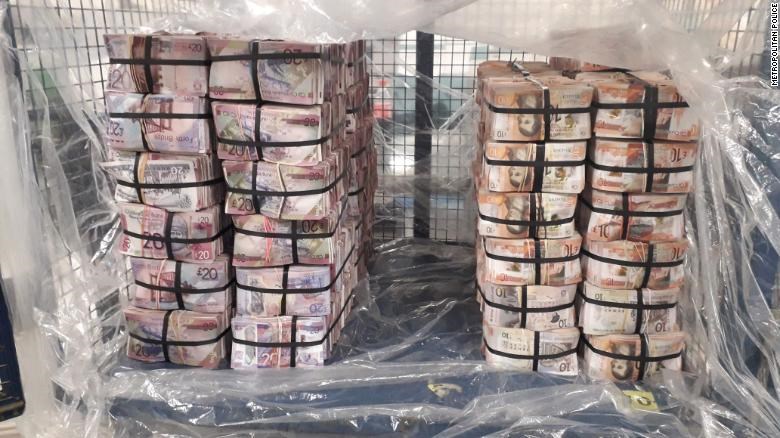 Λονδίνο: Οι τσάντες με τα 6 εκατομμύρια ευρώ και η σύλληψη λόγω… βάρους – ΦΩΤΟ