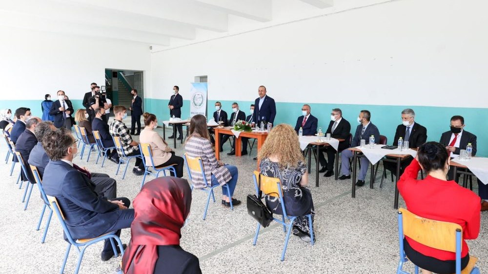 Τσαβούσογλου στη Θράκη: Τι είπε κατά την επίσκεψη στο μειονοτικό σχολείο