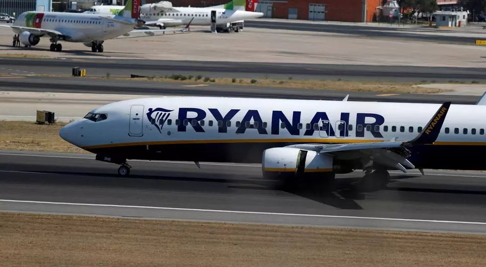 Θρίλερ με πτήση της Ryanair – Αναγκαστική προσγείωση στο Βερολίνο