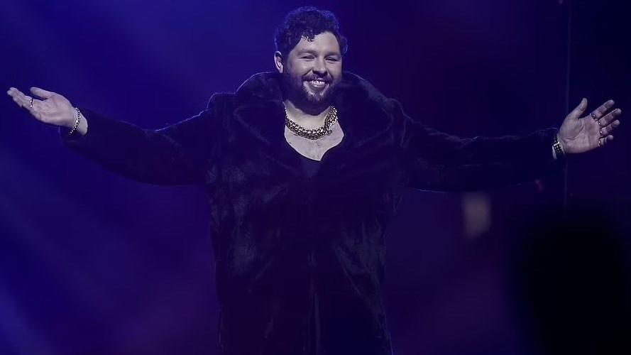 Eurovision: Ποιος διάσημος frontman τηλεφώνησε στον Βρετανό τραγουδιστή που πήρε το απόλυτο μηδέν