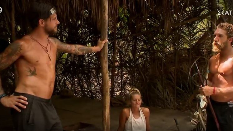 Survivor: “Εμφύλιος” στους… Amigos – Η ατάκα του Τριαντάφυλλου για τον Κόρο που κανείς δεν περίμενε