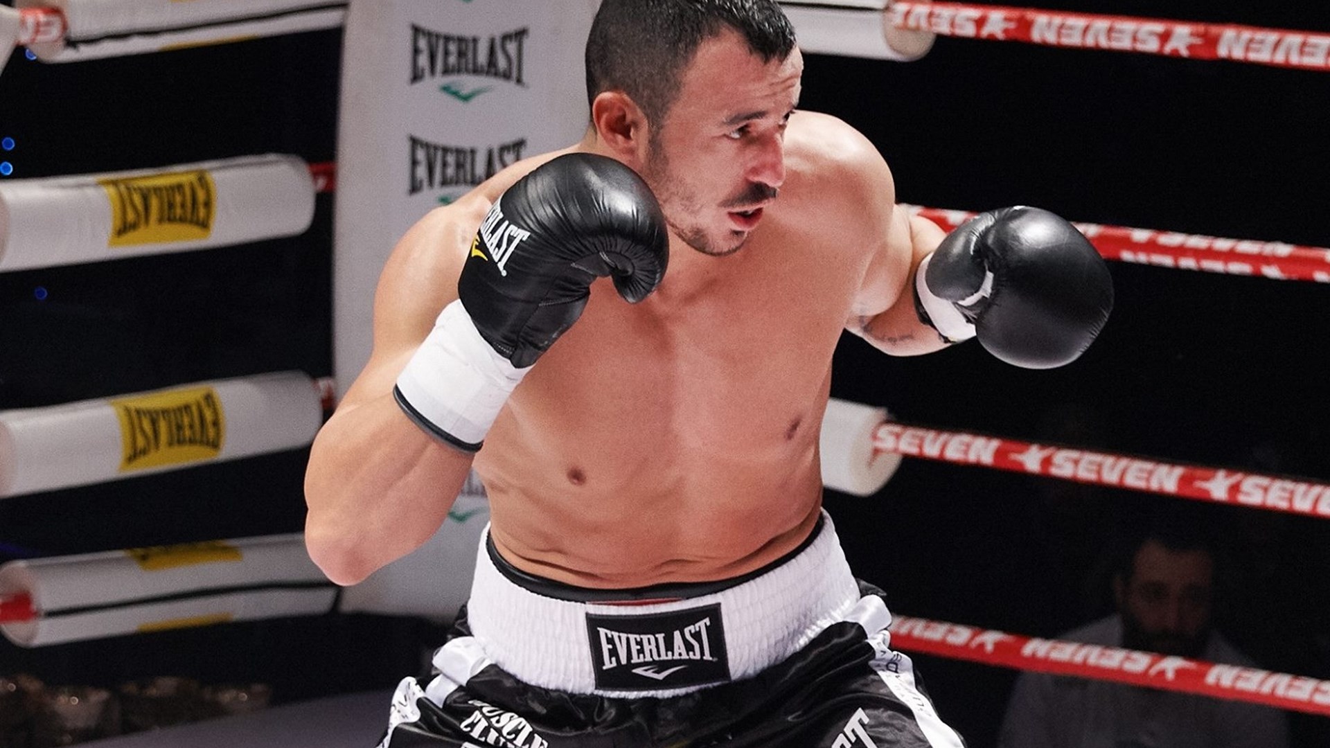 Τάσος Μπερδέσης: Είχε τραυματίσει θανάσιμα 18χρονο σε ρινγκ – Βίντεο ντοκουμέντο