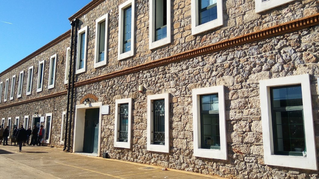 Συναγερμός στην ΕΛ.ΑΣ. – Τηλεφώνημα για βόμβα στη Διεύθυνση Αλλοδαπών