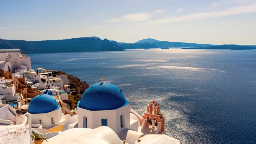Κομισιόν: Εγκρίθηκε το ελληνικό πρόγραμμα ύψους 800 εκατ. ευρώ για τη στήριξη του τουρισμού