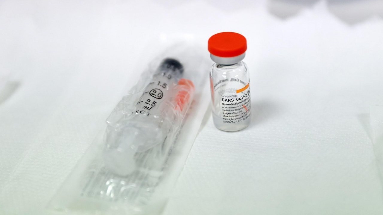 ΠΟΥ: “Πράσινο φως” στο κινεζικό εμβόλιο της Sinovac