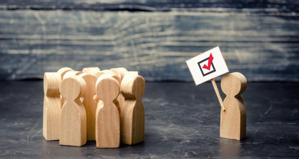 Νέα δημοσκόπηση: Ποια η διαφορά ΝΔ-ΣΥΡΙΖΑ – Τι απαντούν οι πολίτες για τα ελληνοτουρκικά