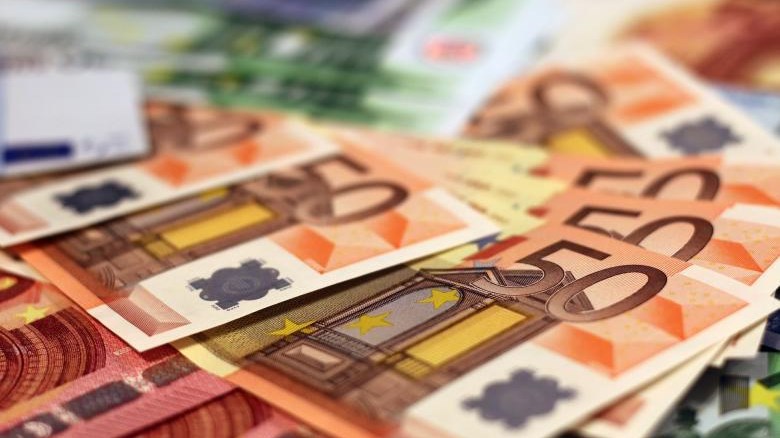Αυξημένη αποζημίωση ειδικού σκοπού έως 4.000 ευρώ: Οι παγίδες κατά την αίτηση – Τι θα γίνει τον Μάϊο