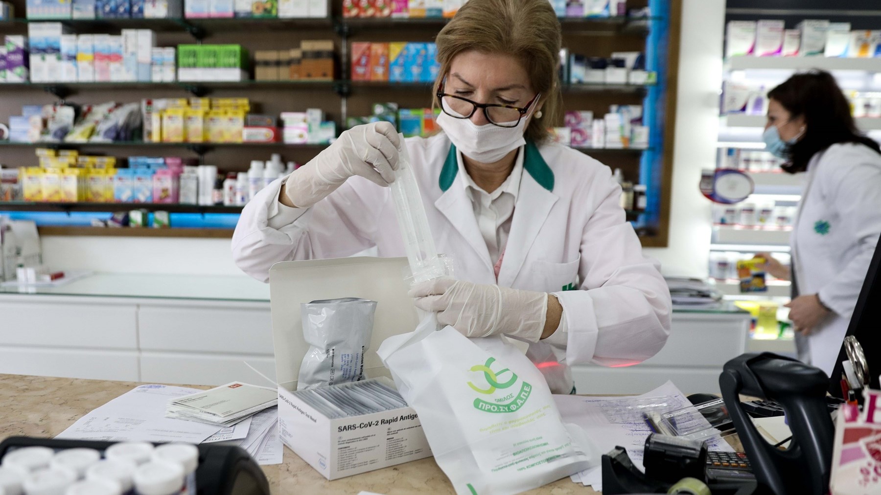 Οδηγός για τα Self test: Ποιοι και πότε πρέπει να τα προμηθευτούν