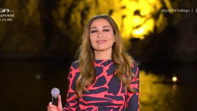 Η Δέσποινα Βανδή αποκαλύπτει ποια ήταν η πρώτη φορά που άκουσε τη φωνή της στο ραδιόφωνο