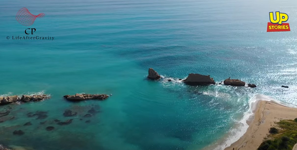 Αρτολίθια: Η κρυμμένη παραλία της Ηπείρου που είναι πάντα “λάδι” – ΒΙΝΤΕΟ