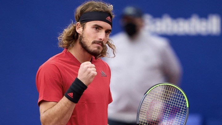 Στέφανος Τσιτσιπάς: Στους “8” του Ρολάν Γκαρός