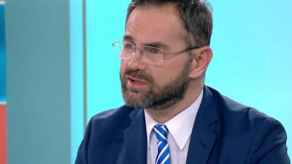 Ένωση Δικαστών και Εισαγγελέων κατά Μπαλάσκα: Η ανεύθυνη χυδαιότητα έχει όριο – ΕΔΕ από την ΕΛ.ΑΣ.