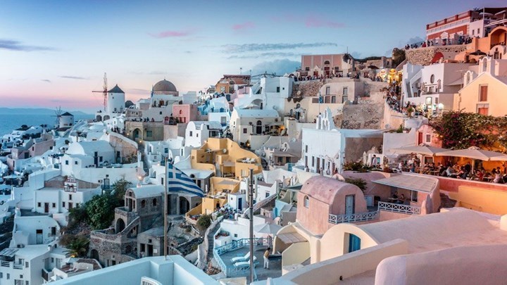 BBC: Το φιλόδοξο σχέδιο των ελληνικών νησιών να γίνουν COVID-free