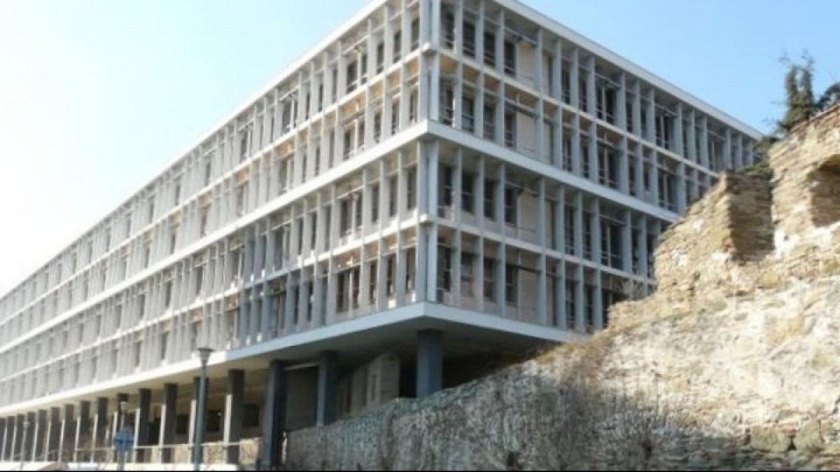 Θεσσαλονίκη: Ισόβια σε 49χρονο- Μαχαίρωσε συγχωριανό του επειδή του έκανε παρατήρηση για το σκυλί του