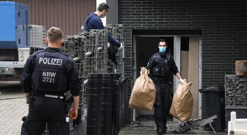 “Τρωική Ασπίδα”: 800 συλλήψεις στη μεγαλύτερη επιχείρηση κατά του υποκόσμου – “Έσπασαν” τις κωδικοποιημένες επικοινωνίες