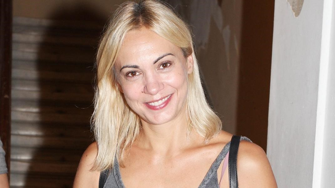 Λίνα Σακκά: Η συμβουλή της στις μαμάδες που μεγαλώνουν μόνες τα παιδιά τους