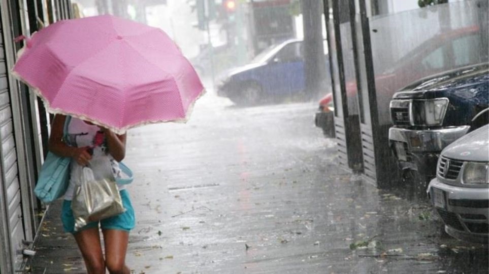Καιρός: Βροχές, καταιγίδες και χαλαζοπτώσεις σήμερα – Πού θα είναι πιο έντονα τα φαινόμενα