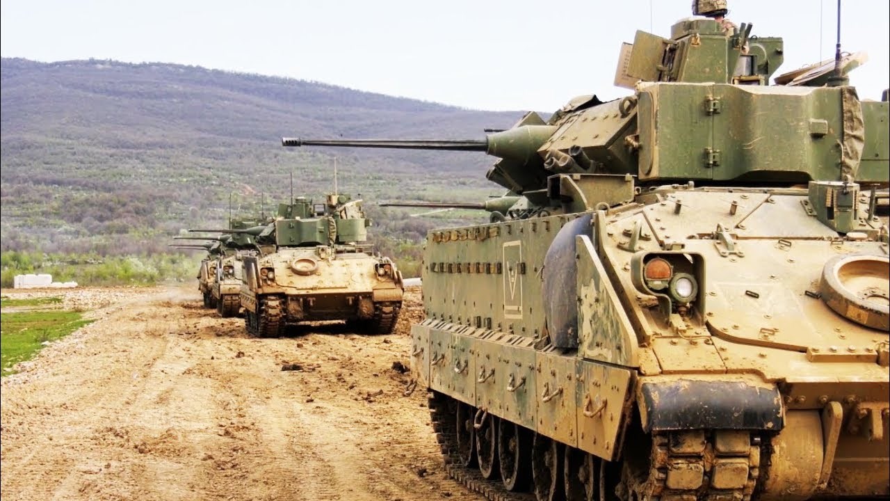 Τα Bradley και Abrams που πάνε στην Ουκρανία και η ευκαιρία για την Ελλάδα που δεν πρέπει να χαθεί