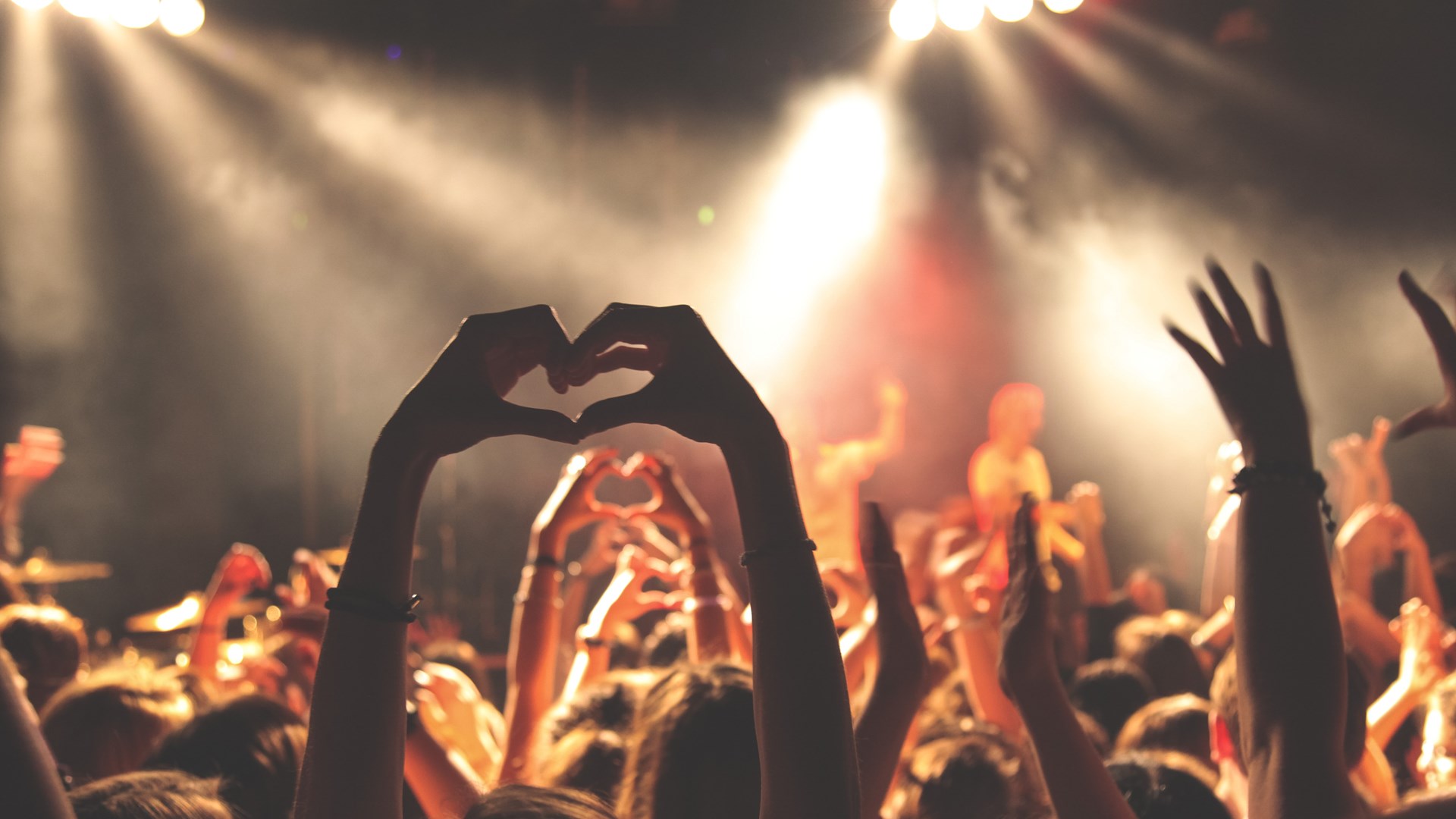 Κορονοϊός: Τα rapid test η λύση για τις συναυλίες σε κλειστούς χώρους; – Τι δείχνει νέα μελέτη