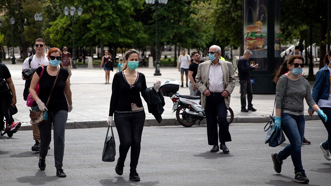 Κορονοϊός – Σαρηγιάννης: Η βελτίωση της επιδημιολογικής εικόνας σε αριθμούς – Η σύγκριση με την προηγούμενη εβδομάδα