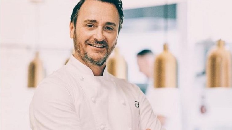 MasterChef Τελικός: O διάσημος σεφ που θα κρίνει τον νικητή – Ποιος είναι ο θρυλικός Τζέισον Άθερτον