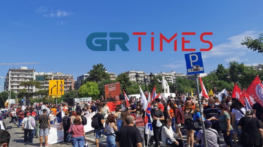 Απεργία: Συγκεντρώσεις και πορείες στη Θεσσαλονίκη – Απροσπέλαστο το κέντρο της πόλης – ΦΩΤΟ – ΒΙΝΤΕΟ