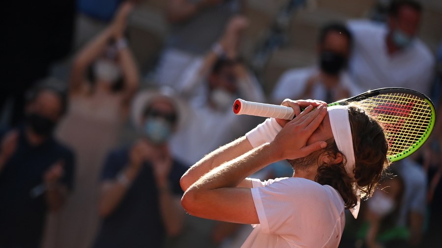 Τσιτσιπάς: Ζει το όνειρό του και γράφει ιστορία – Έτοιμος να κατακτήσει το Ρολάν Γκαρός