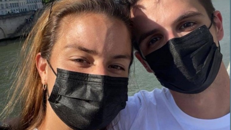 Μαρία Σάκκαρη: Ρομαντική βόλτα με τον Κωνσταντίνο Μητσοτάκη στο Παρίσι – ΦΩΤΟ