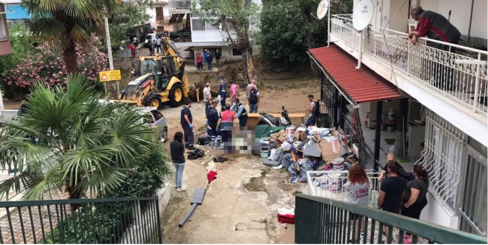 Αντιδήμαρχος Παύλου Μελά Θεσσαλονίκης: Εντόπισα τον άνδρα χωρίς τις αισθήσεις του μόλις υποχώρησαν τα νερά