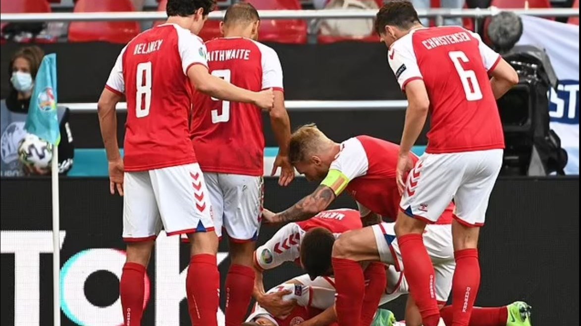 Κρίστιαν Έρικσεν: Μίλησε με τους συμπαίκτες του – Νοσηλεύεται σε σταθερή κατάσταση