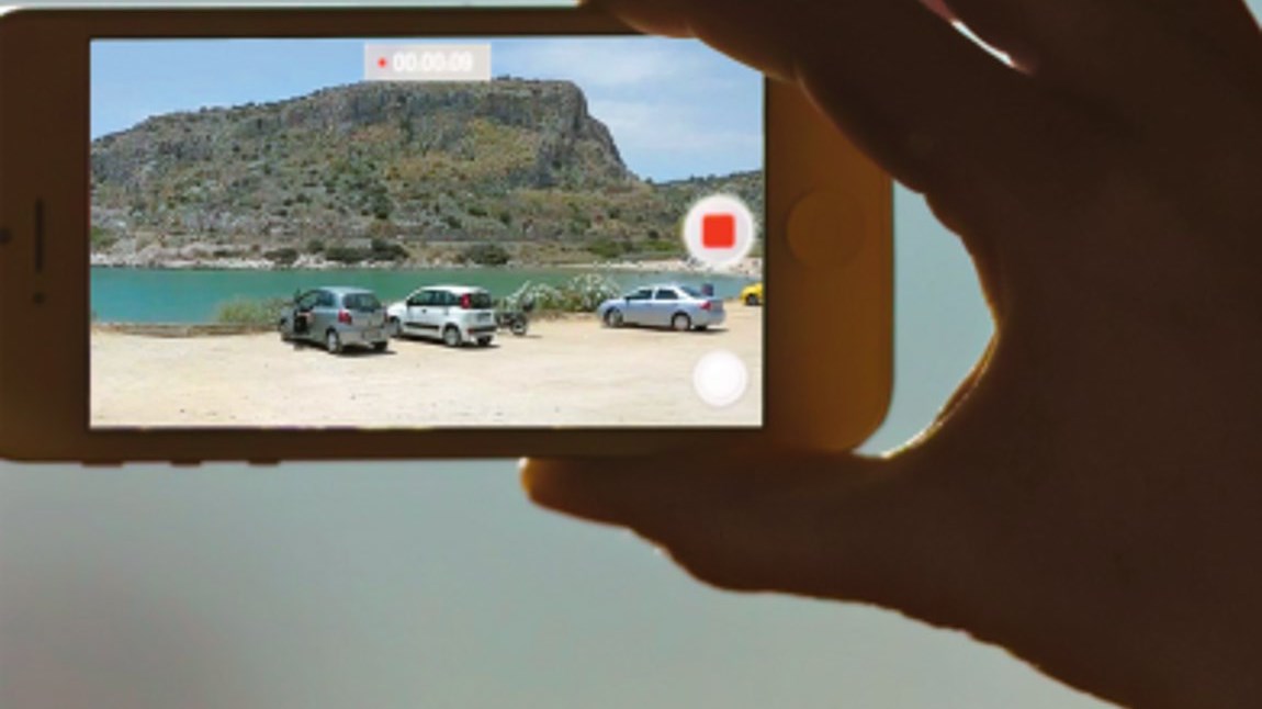 Αγία Μαρίνα – Η 26χρονη περιγράφει την επίθεση που δέχθηκε στην παραλία: «Το έχουν κάνει και σε άλλες»