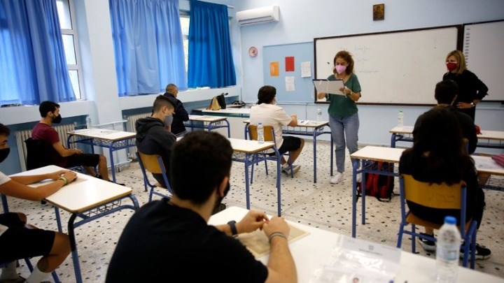 Πανελλήνιες 2021: Αυτά είναι τα θέματα σε Νεοελληνική Γλώσσα και Λογοτεχνία