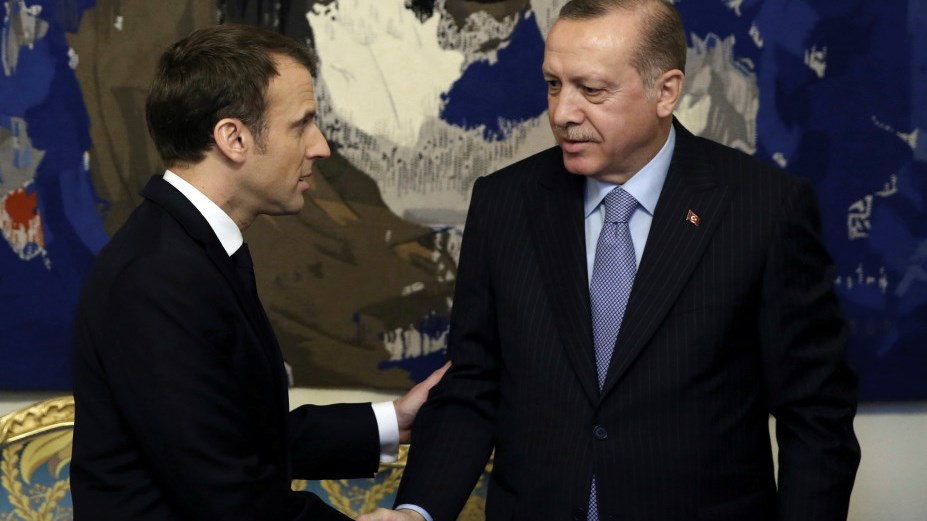 Μακρόν: Ο Ερντογάν με διαβεβαίωσε ότι θέλει να φύγουν οι ξένοι μισθοφόροι από τη Λιβύη