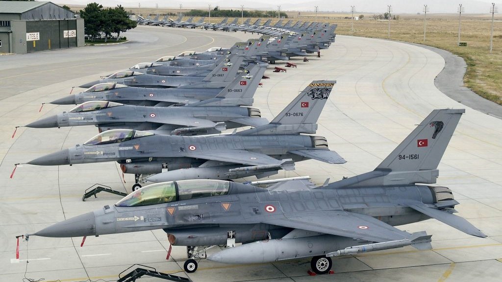 Η Τουρκία καθηλώνει τα «ραγισμένα» F-16 και “πουλάει όνειρα” με το TF-X – ΦΩΤΟ