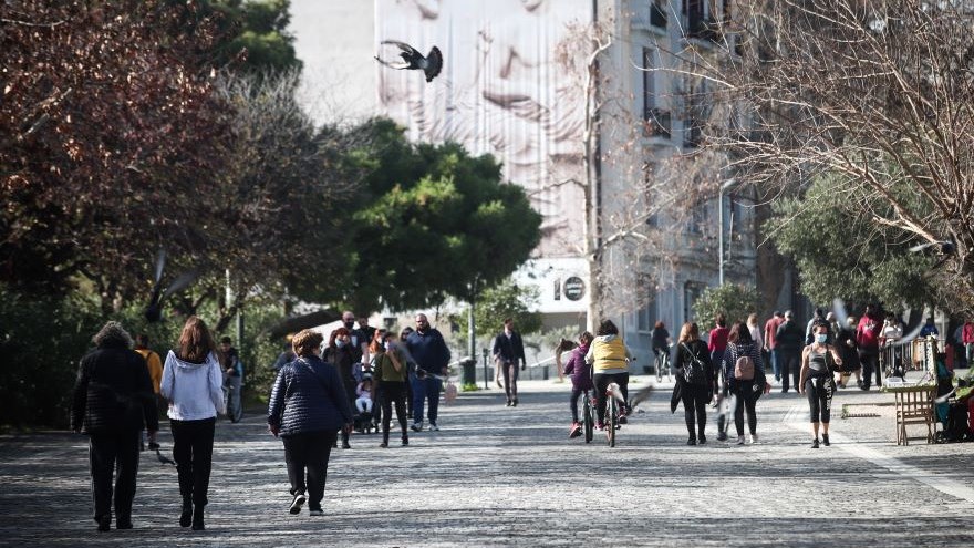 Κορονοϊός: Πώς εξελίσσεται η αποκλιμάκωση της πανδημίας σε Αττική και Θεσσαλονίκη