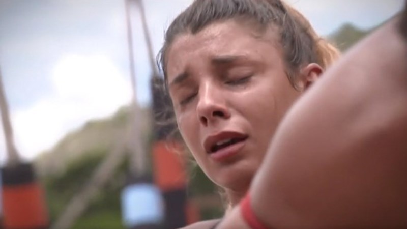 Survivor: Σοβαρός τραυματισμός για τη Μαριαλένα – “Λύγισε” και άρχισε να κλαίει – ΒΙΝΤΕΟ
